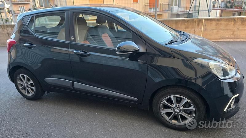 Usata Hyundai i10 Edition 67 CV (49 kW) 2015 Nero Utilitaria