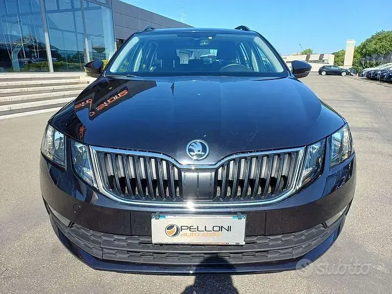 Usata Skoda Octavia 116 CV (85 kW) 2017 Nero Station wagon