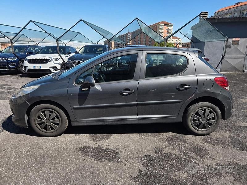 Usata Peugeot 207 95 CV (69 kW) 2011 Grigio Berlina