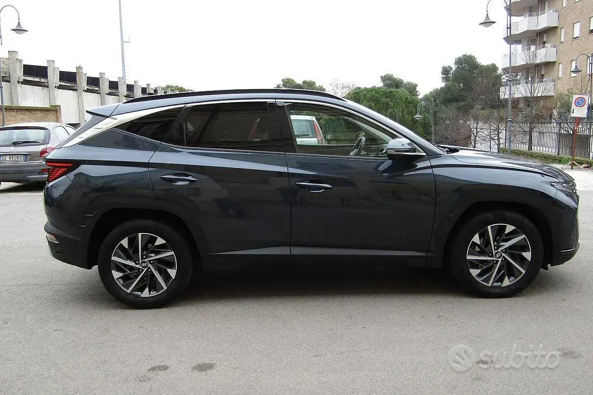 Usata Hyundai Tucson 116 CV (85 kW) 2021 Grigio SUV