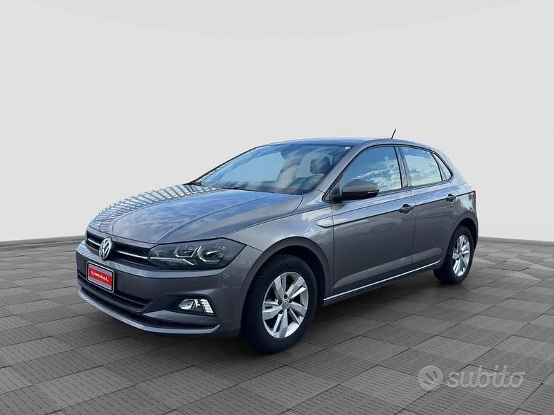 Usata VW Polo Comfortline 89 CV (65 kW) 2018 Grigio Utilitaria