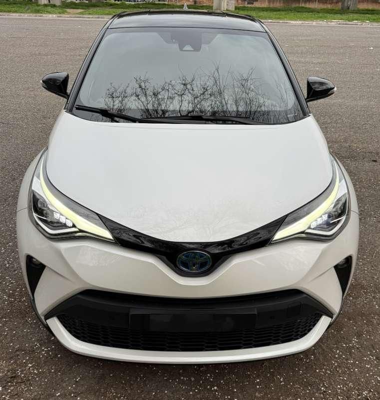 Usata Toyota C-HR Lounge 152 CV (111 kW) 2022 Bianco SUV