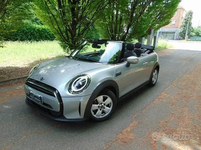Occasion Mini Cooper Cabriolet Essential 136 ch (100 kW) 2024 Argent Cabriolet