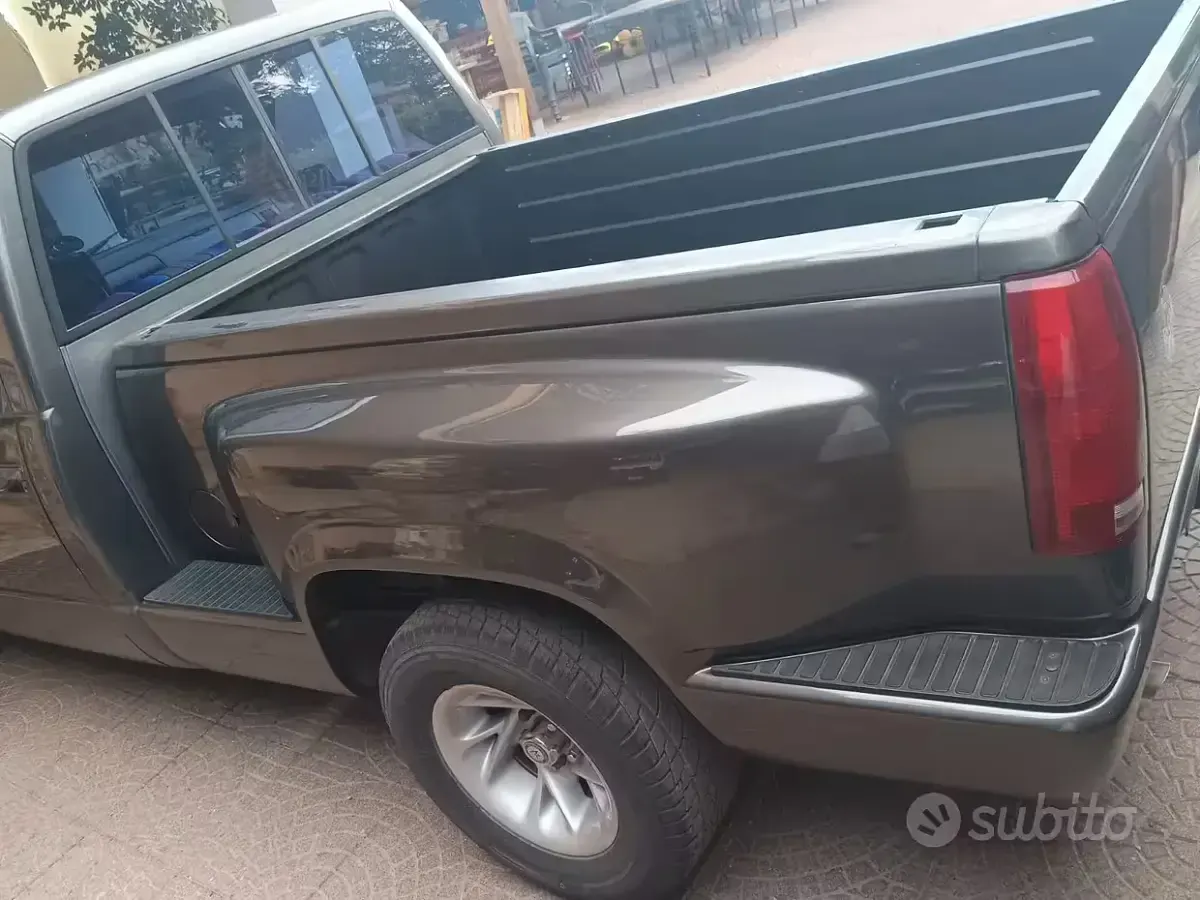 Usata Chevrolet Silverado 1991 Grigio SUV