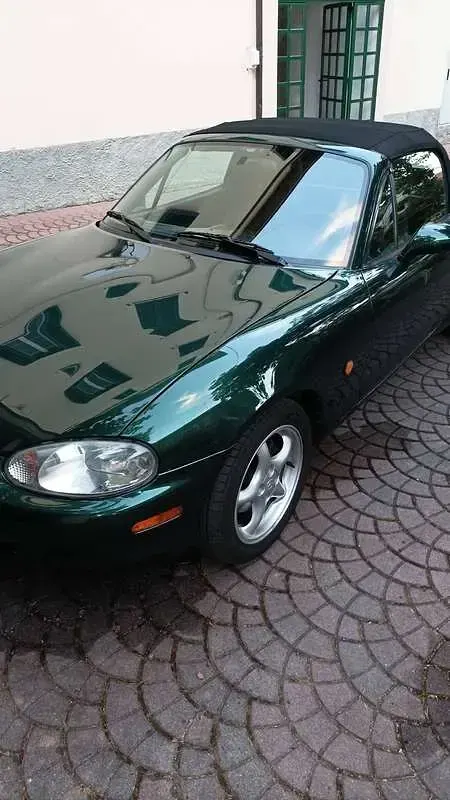 Usata Mazda MX5 110 CV (80 kW) 1998 Verde Cabrio