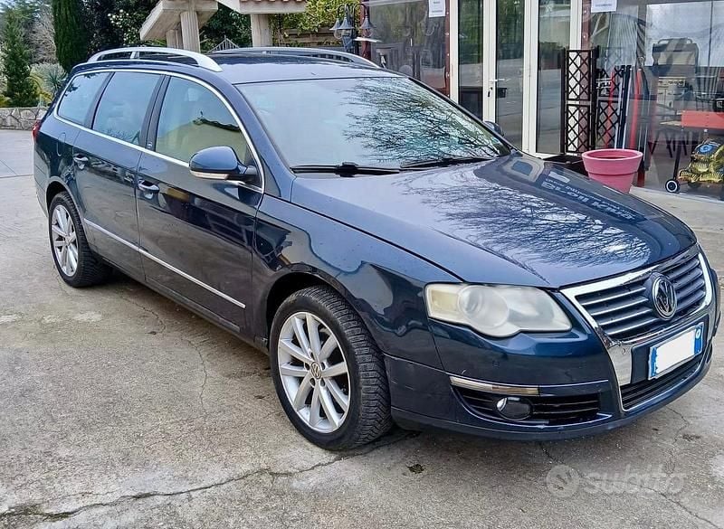 Usata VW Passat Highline 140 CV (102 kW) 2006 Blu Station wagon