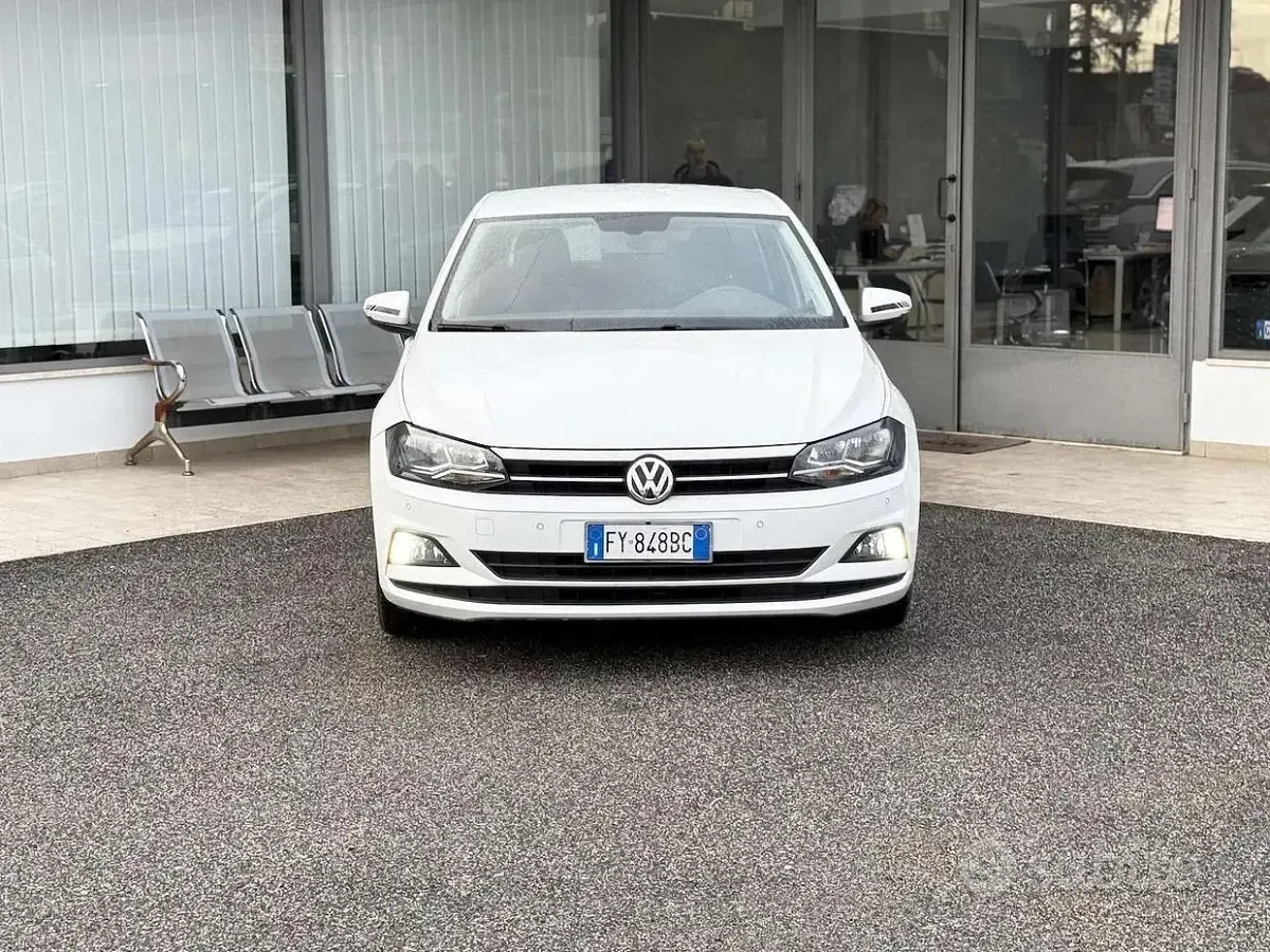 Usata VW Polo 65 CV (47 kW) 2019 Bianco Utilitaria