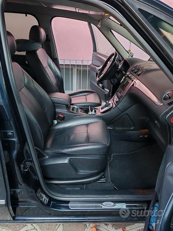 Usata Ford Galaxy 200 CV (147 kW) 2011 Nero Monovolume