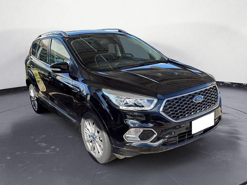 Usata Ford Kuga Vignale 179 CV (131 kW) 2017 Black sapphire metallizato SUV