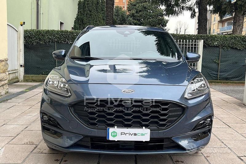 Usata Ford Kuga ST-Line X 120 CV (88 kW) 2022 Blu SUV