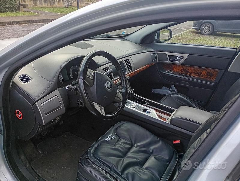 Usata Jaguar XF 240 CV (176 kW) 2009 Berlina