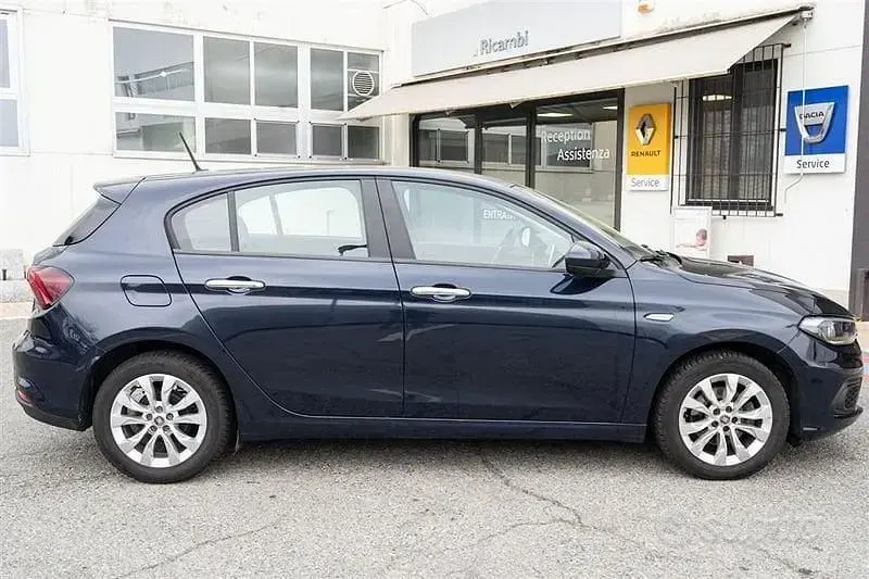 Usata Fiat Tipo Easy 95 CV (69 kW) 2019 Bluazzurro Berlina