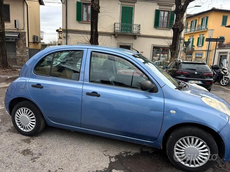 Usata Nissan Micra 65 CV (47 kW) 2004 Blu Utilitaria