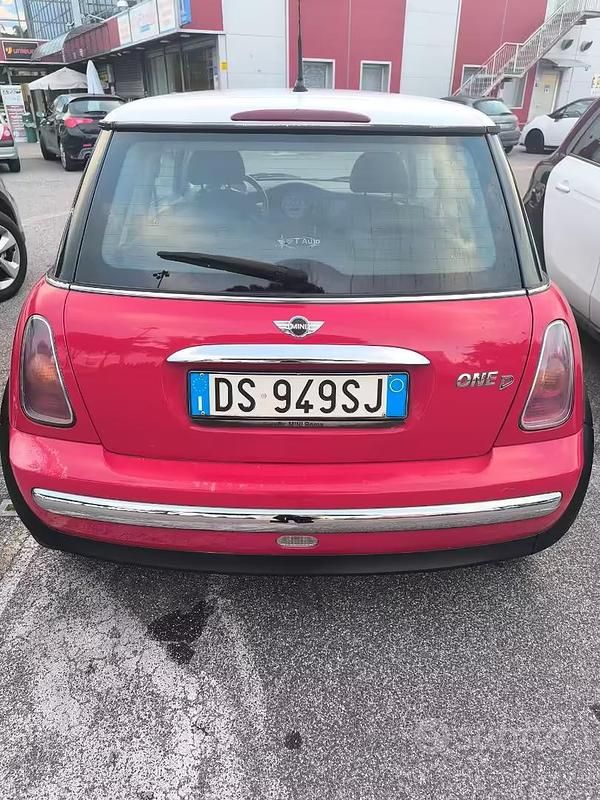 Usata Mini One D 75 CV (55 kW) 2003 Rosso Utilitaria