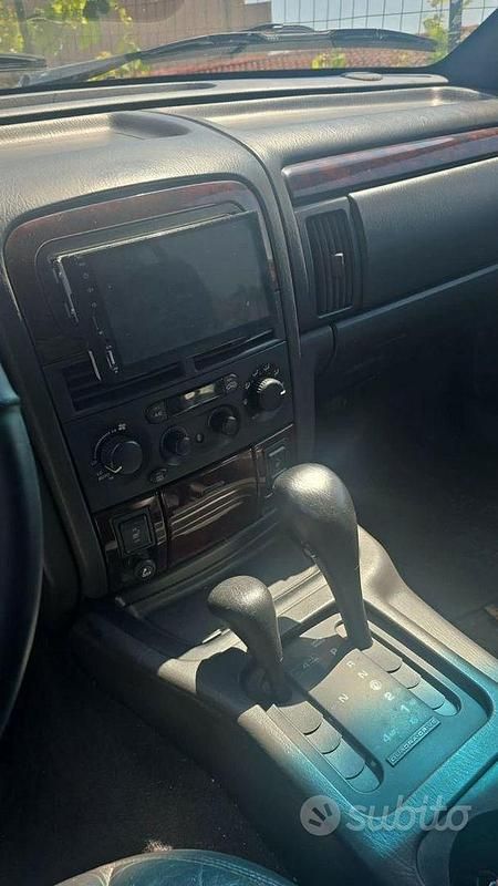 Usata Jeep Cherokee 140 CV (102 kW) 2000 Nero SUV