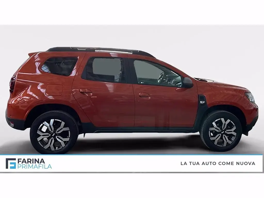 Usata Dacia Duster Journey 101 CV (74 kW) 2023 Arancio SUV