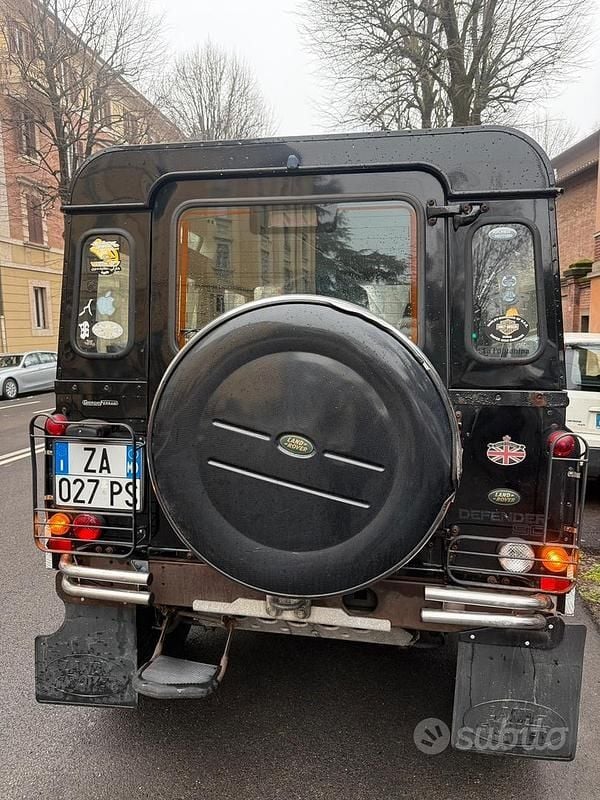 Usata Land Rover Defender 2003 Nero Station wagon