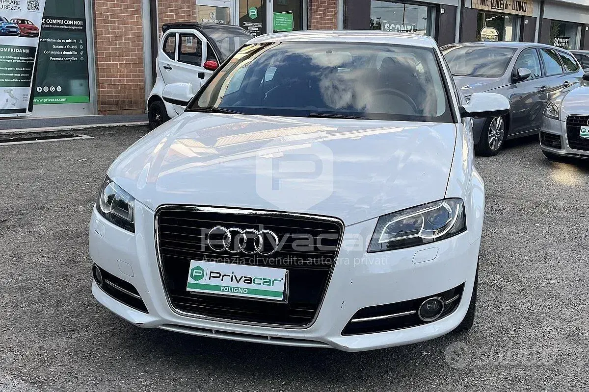 Usata Audi A3 Sportback Ambition 105 CV (77 kW) 2011 Bianco Utilitaria