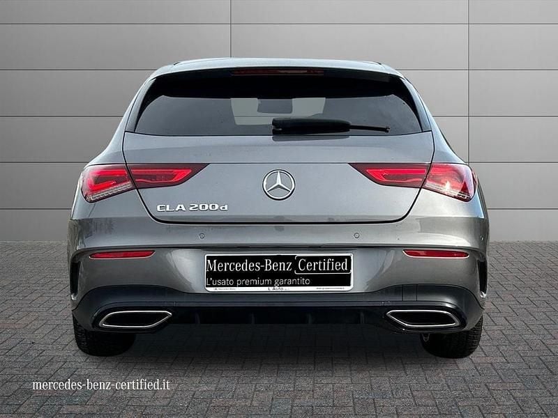 Usata Mercedes CLA200 Shooting Brake Premium 150 CV (110 kW) 2022 Grigio medio metallizzato Station wagon