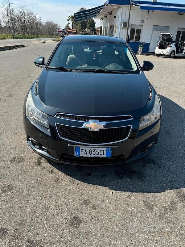 Usata 2010 Chevrolet Cruze LT Tre volumi | 4000 € (Buon prezzo) - Immagine 1/4