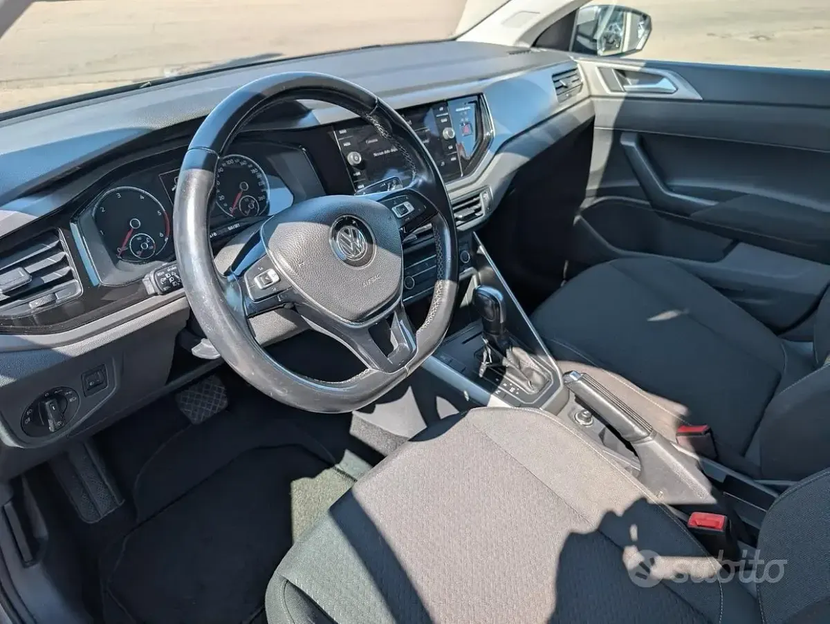 Usata VW Polo Comfortline 95 CV (69 kW) 2020 Grigio Utilitaria