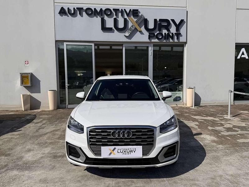 Usata Audi Q2 Business 116 CV (85 kW) 2020 Bianco SUV