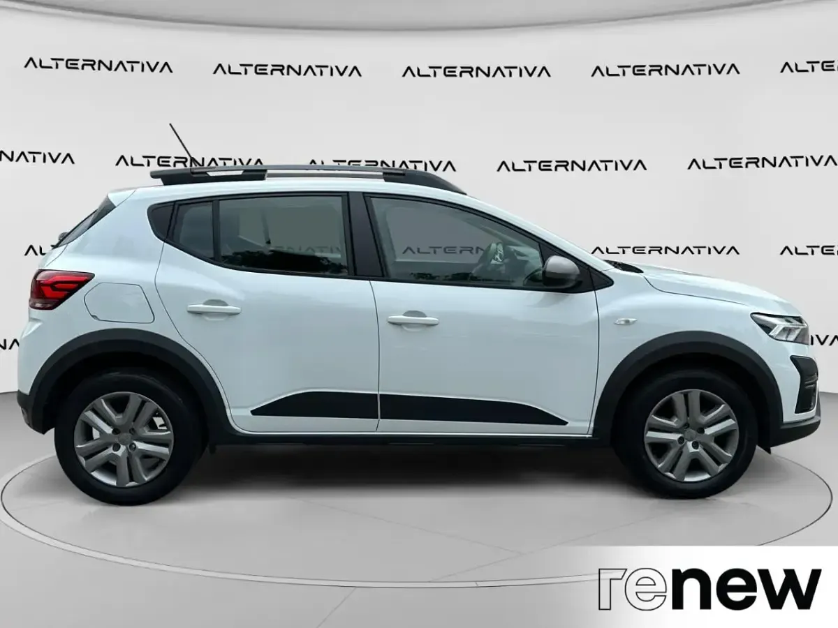 Usata Dacia Sandero Comfort 101 CV (74 kW) 2023 Bianco Utilitaria