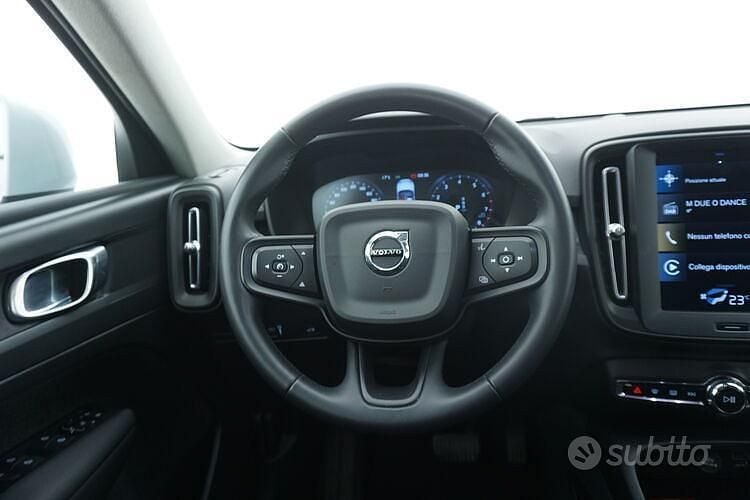 Usata Volvo XC40 Business Edition 163 CV (119 kW) 2022 Bianco SUV