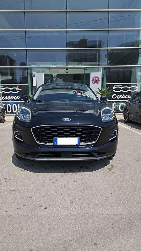 Usata Ford Puma Titanium 125 CV (91 kW) 2022 Agate black SUV