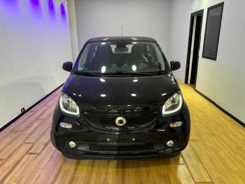 Usata Smart ForFour Prime 90 CV (66 kW) 2017 Nero Utilitaria