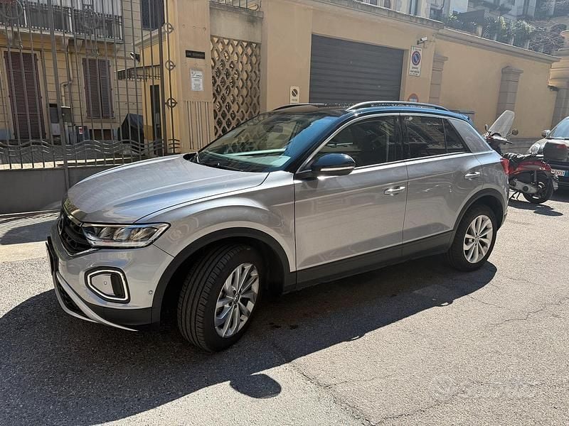 Usata VW T-Roc 2024 Grigio SUV