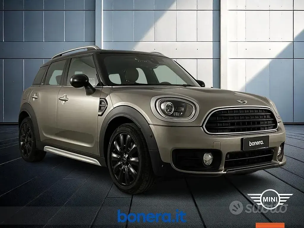 Usata Mini Cooper D Countryman 150 CV (110 kW) 2017 Grigio SUV