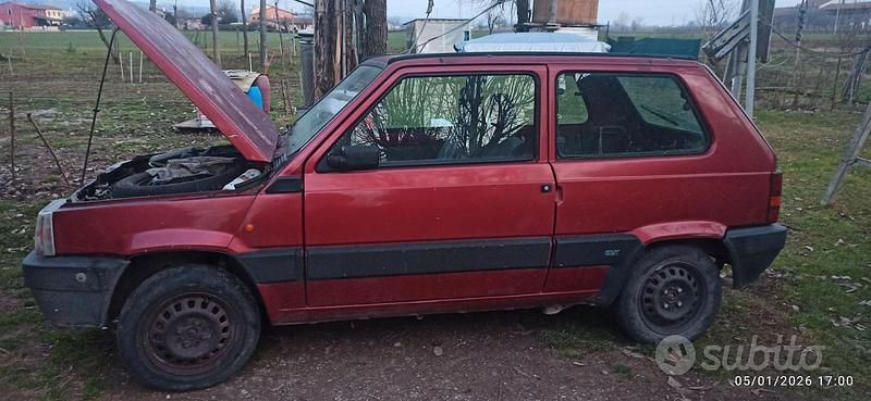 Usata Fiat Panda 39 CV (28 kW) 1995 Rosso Berlina