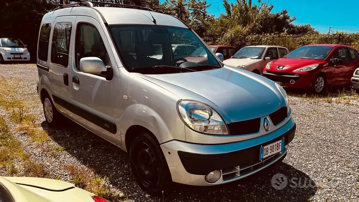 Usata Renault Kangoo Luxe 84 CV (61 kW) 2006 Grigio Monovolume