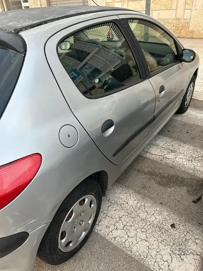 Usata Peugeot 206 75 CV (55 kW) 1999 Grigio Utilitaria