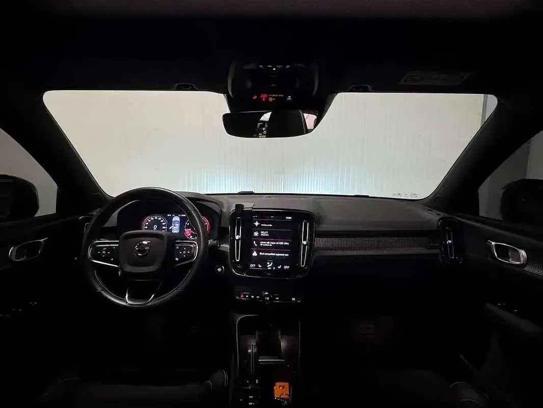 Usata Volvo XC40 Business Edition 163 CV (119 kW) 2021 Grigio SUV
