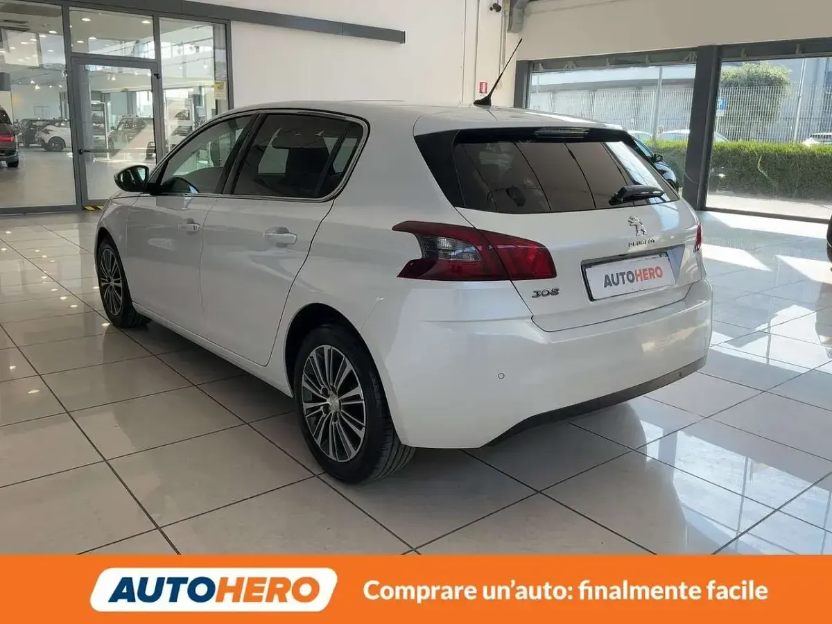 Usata Peugeot 308 Allure 131 CV (96 kW) 2021 Bianco Berlina