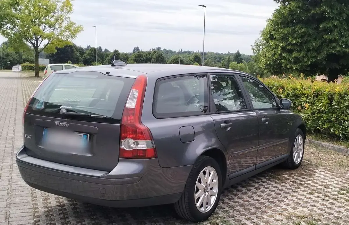 Usata Volvo V50 Momentum 109 CV (80 kW) 2007 Station wagon