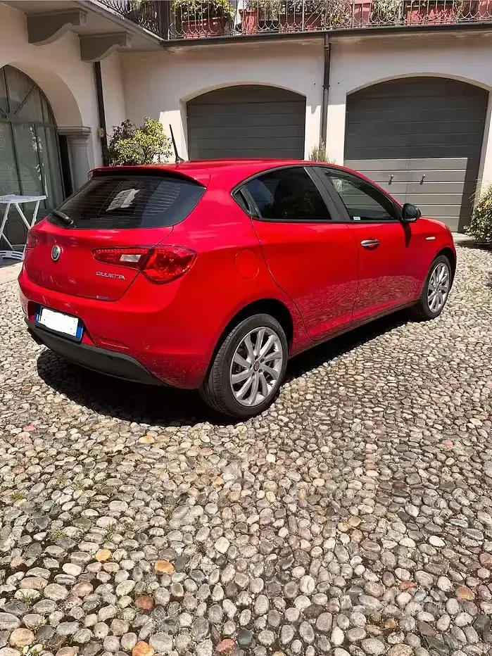 Usata Alfa Romeo Giulietta 109 CV (80 kW) 2018 Rosso Utilitaria