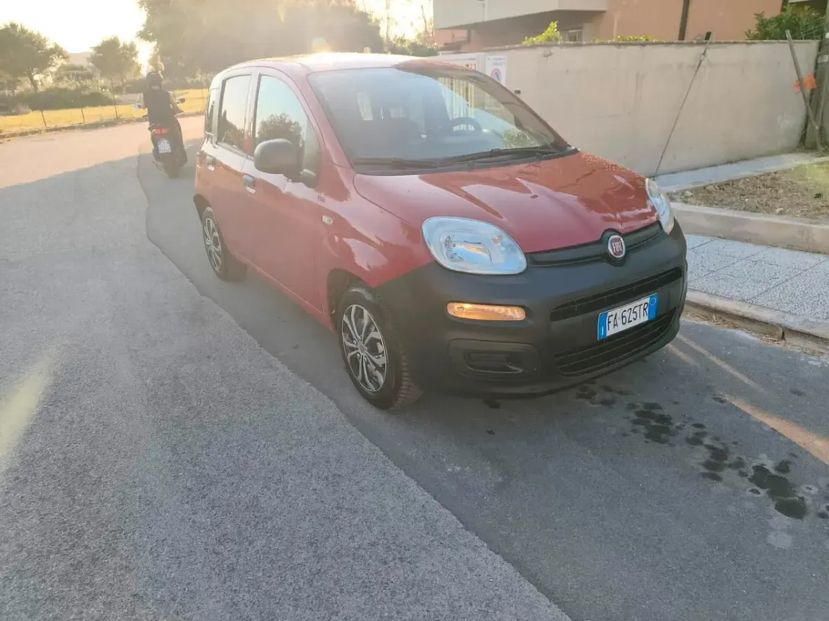 Usata Fiat Panda Pop 95 CV (69 kW) 2015 Rosso Utilitaria