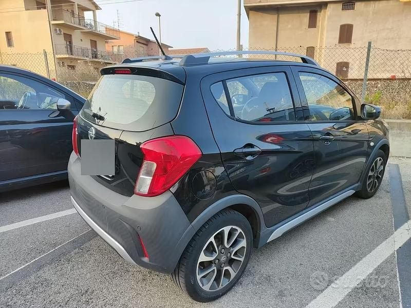 Usata Opel Karl Rocks 73 CV (53 kW) 2019 Nero Utilitaria