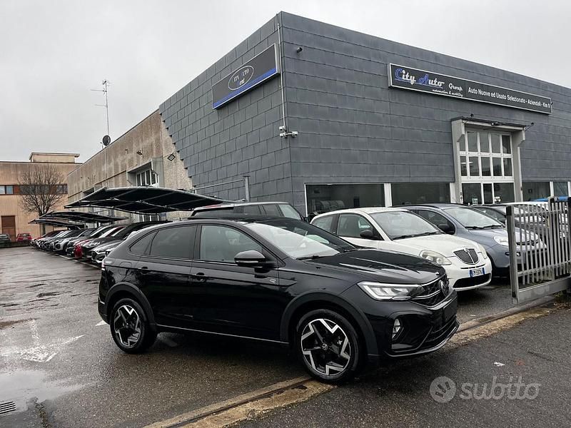 Usata VW Taigo R-line 116 CV (85 kW) 2025 Nero SUV