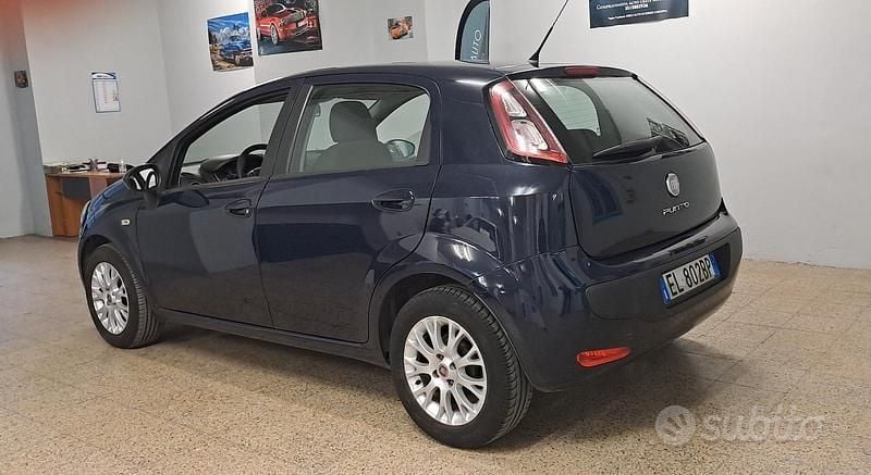 Usata Fiat Punto Evo 69 CV (50 kW) 2011 Blu Utilitaria