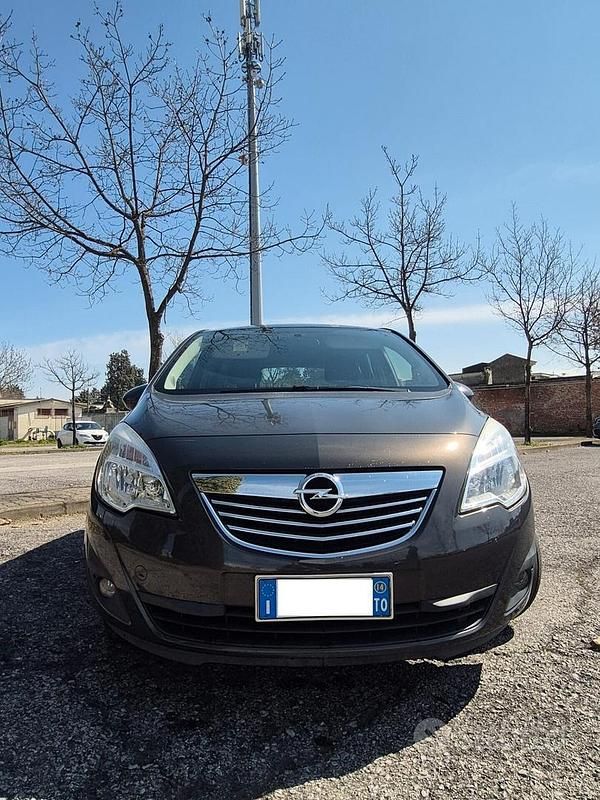 Usata Opel Meriva Cosmo 95 CV (69 kW) 2014 Grigio Monovolume