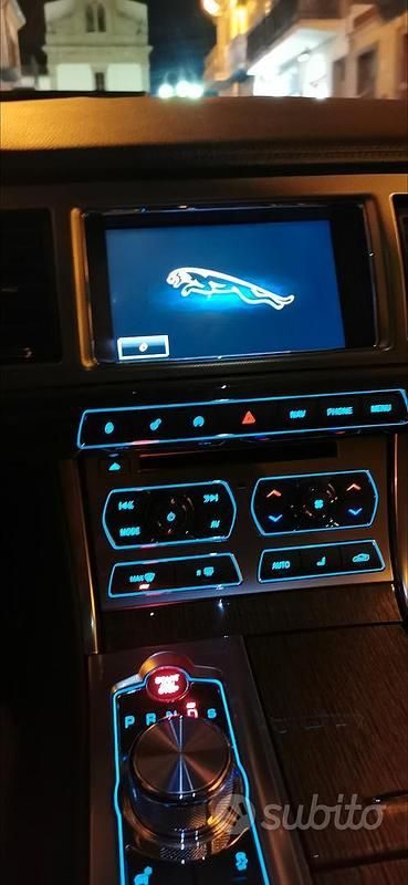 Usata Jaguar XF 200 CV (147 kW) 2015 Blu Coupé