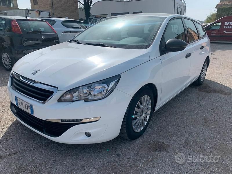 Usata Peugeot 308 SW 100 CV (73 kW) 2016 Bianco Station wagon