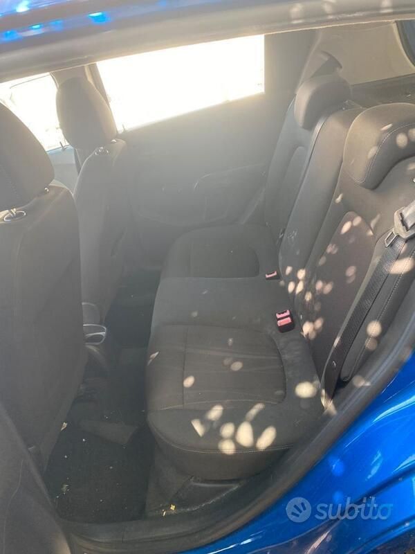 Usata Chevrolet Aveo 86 CV (63 kW) 2013 Blu Utilitaria