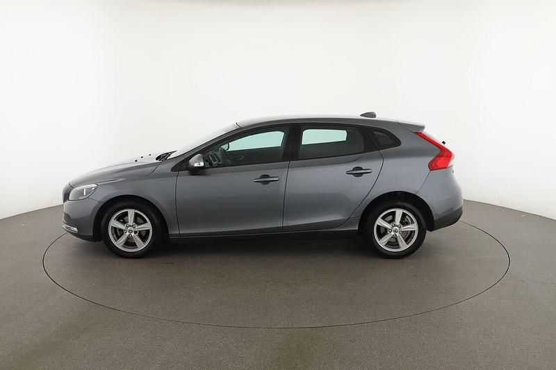 Second-hand Volvo V40 Kinetic 120 CP (88 kW) 2017 Gri Berlinǎ