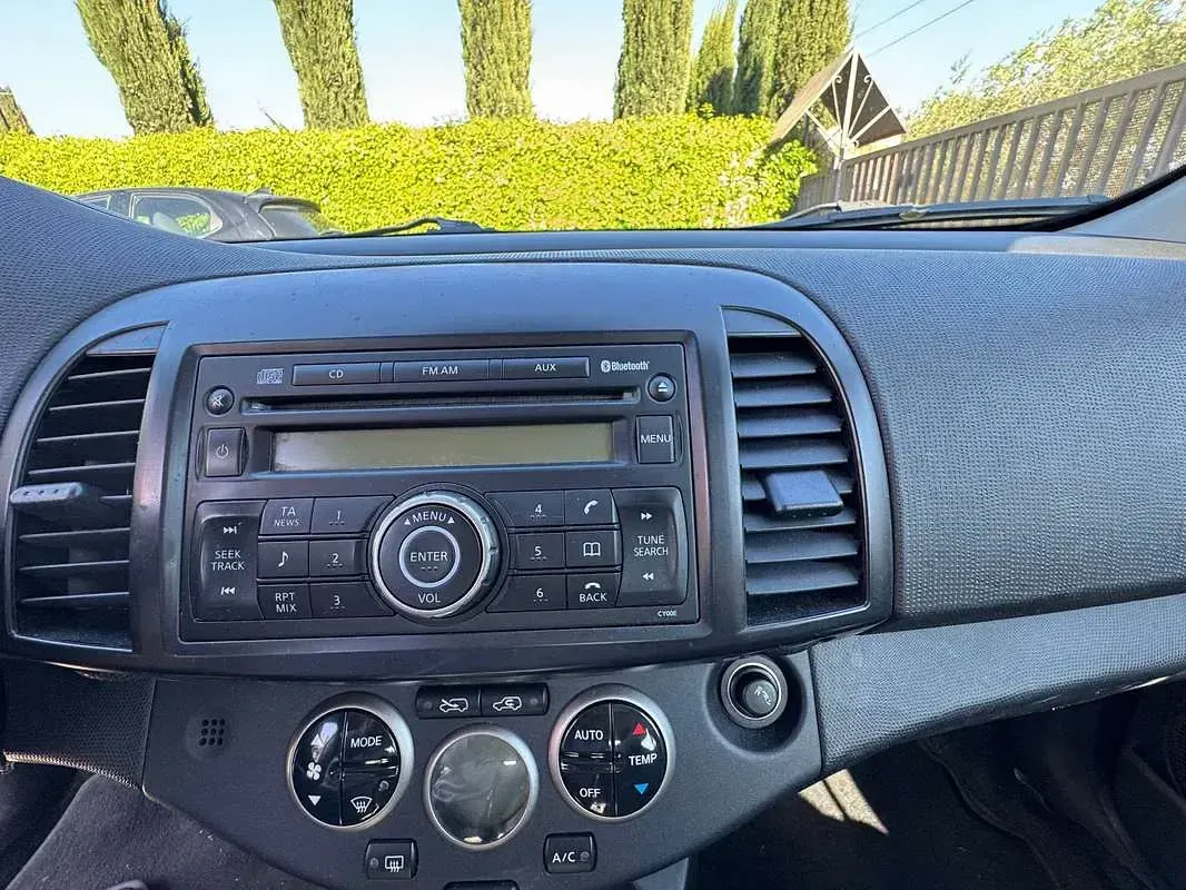 Usata Nissan Micra Acenta 86 CV (63 kW) 2008 Bronzo Berlina