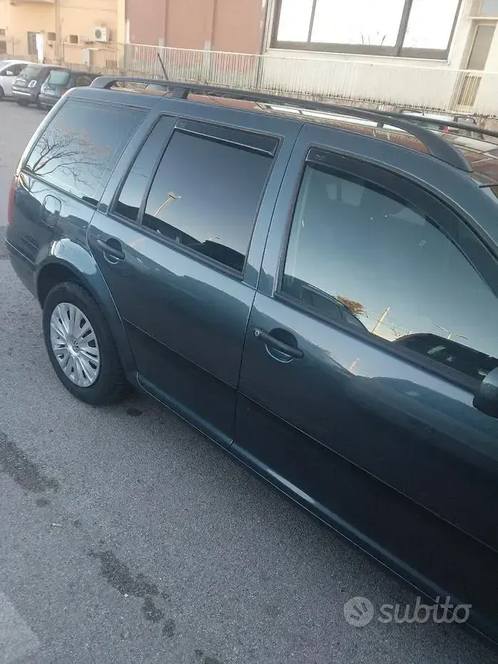Usata VW Golf IV 101 CV (74 kW) 2003 Nero Station wagon